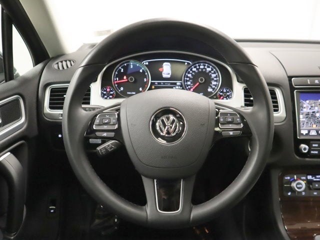 2016 Volkswagen Touareg Lux